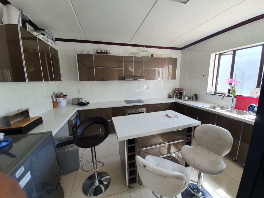 3 Bedroom Property for Sale in Carlswald Gauteng