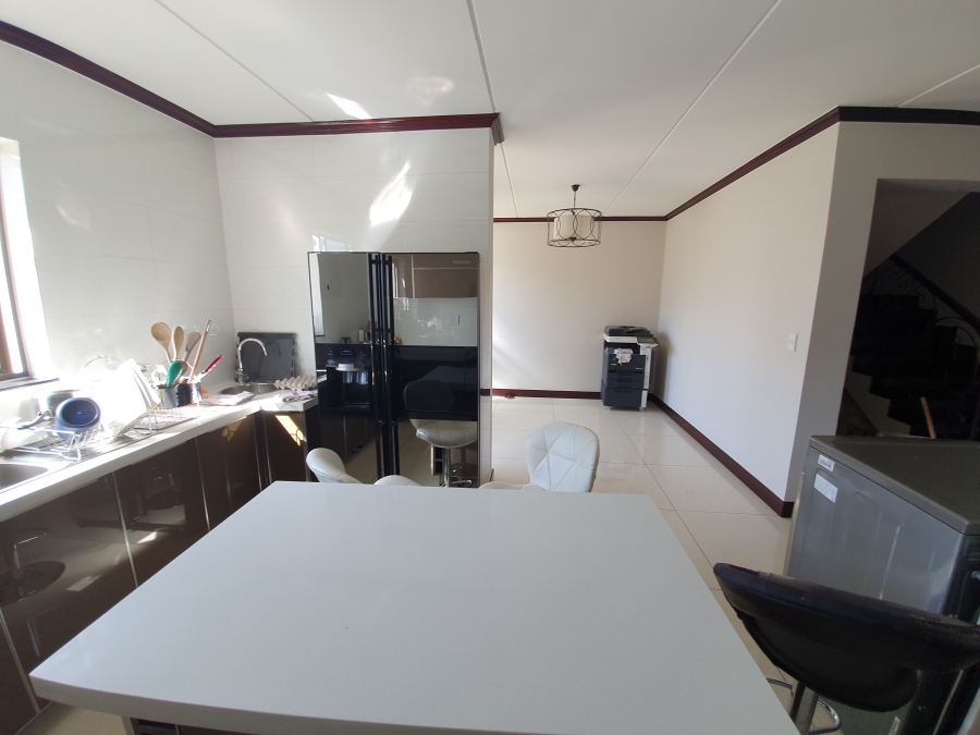 3 Bedroom Property for Sale in Carlswald Gauteng