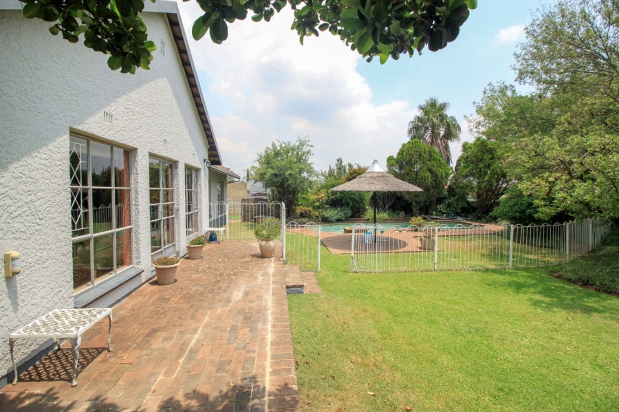 4 Bedroom Property for Sale in Nimrod Park Gauteng