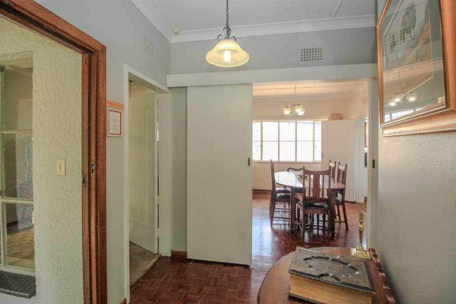 4 Bedroom Property for Sale in Nimrod Park Gauteng