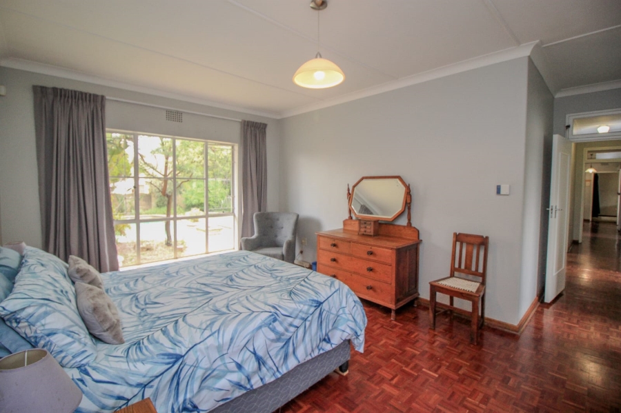 4 Bedroom Property for Sale in Nimrod Park Gauteng