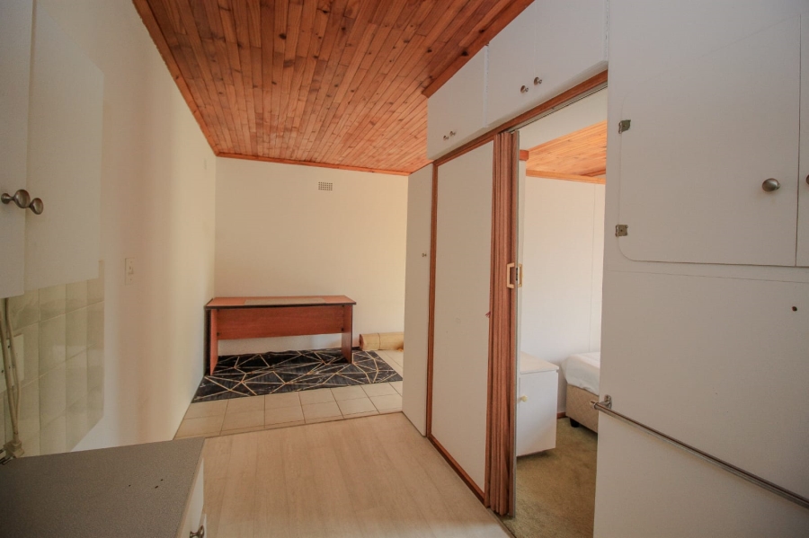 4 Bedroom Property for Sale in Nimrod Park Gauteng