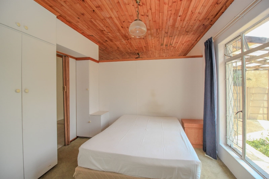 4 Bedroom Property for Sale in Nimrod Park Gauteng