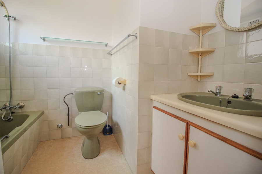 4 Bedroom Property for Sale in Nimrod Park Gauteng