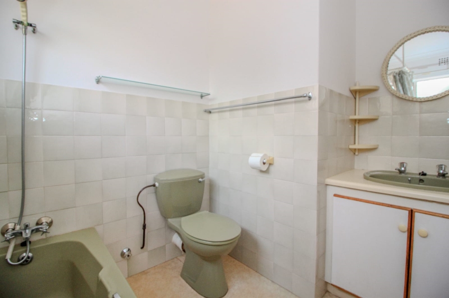 4 Bedroom Property for Sale in Nimrod Park Gauteng