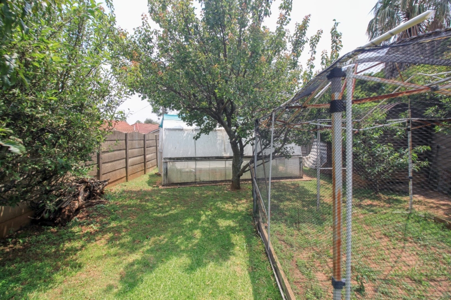 4 Bedroom Property for Sale in Nimrod Park Gauteng