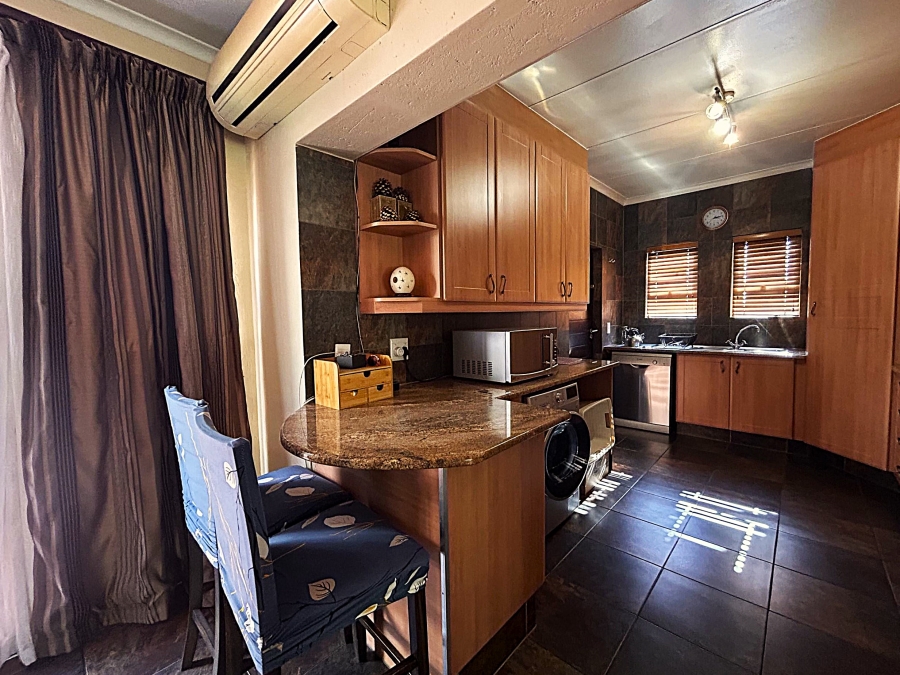 To Let 3 Bedroom Property for Rent in Noordwyk Gauteng