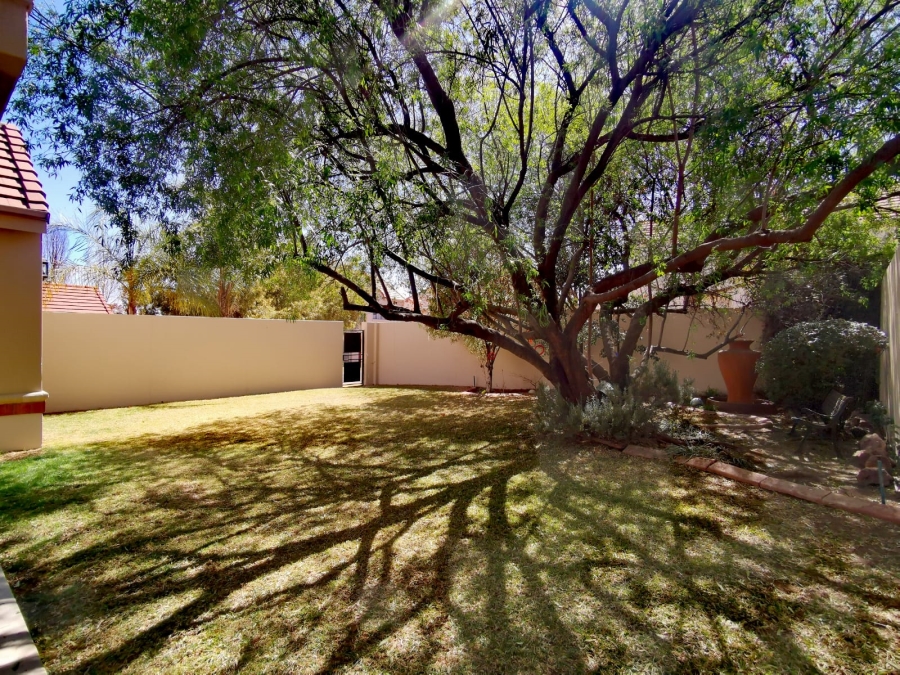 To Let 3 Bedroom Property for Rent in Noordwyk Gauteng