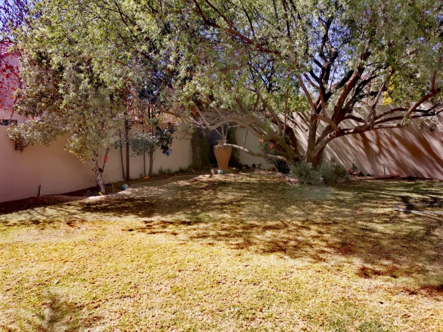 To Let 3 Bedroom Property for Rent in Noordwyk Gauteng