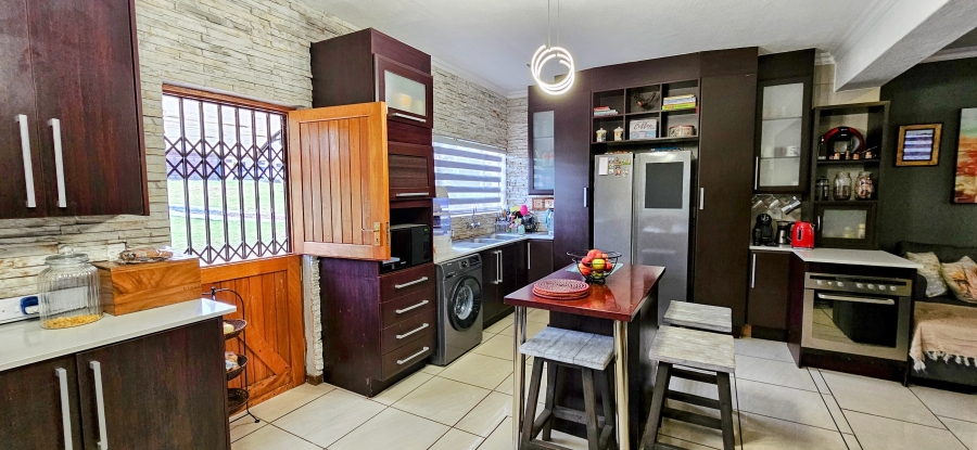4 Bedroom Property for Sale in Risiville Gauteng