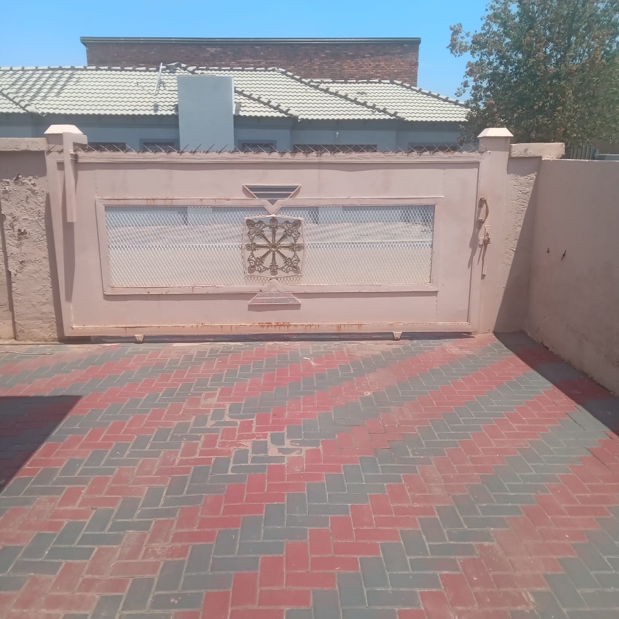 3 Bedroom Property for Sale in Danville Gauteng
