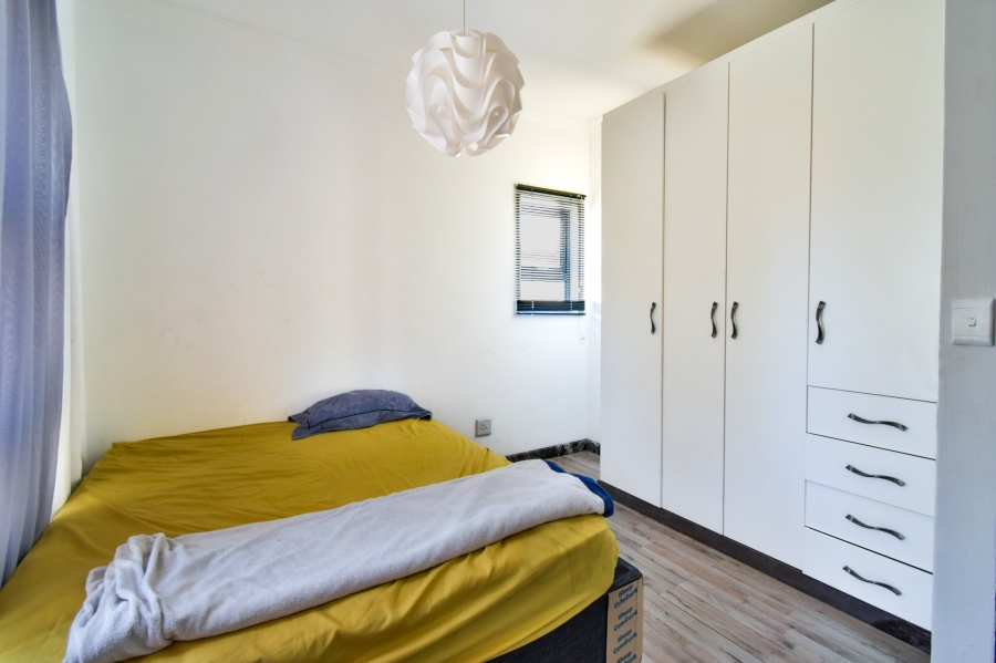 To Let 6 Bedroom Property for Rent in Mooikloof Glen Gauteng