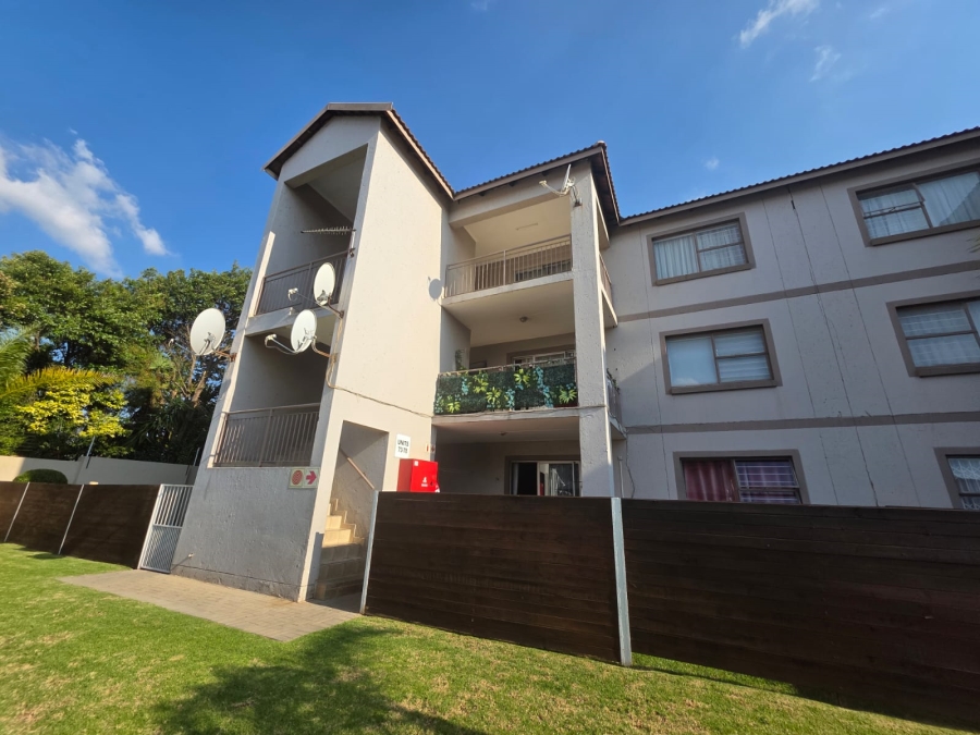 To Let 2 Bedroom Property for Rent in Bardene Gauteng