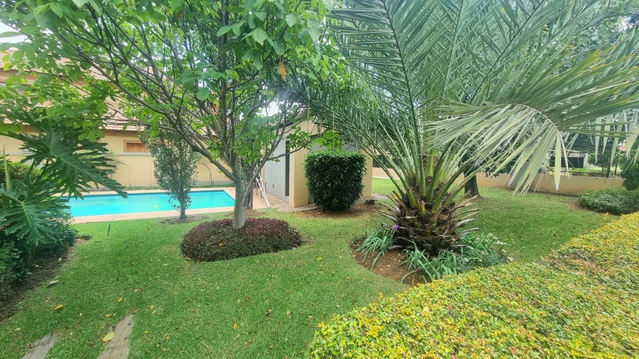 4 Bedroom Property for Sale in Crescent Wood Country Estate Gauteng