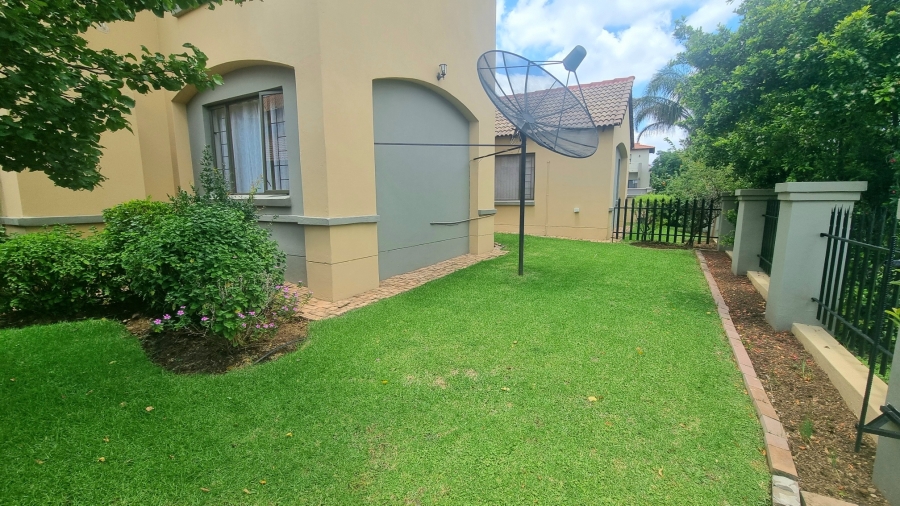 4 Bedroom Property for Sale in Crescent Wood Country Estate Gauteng