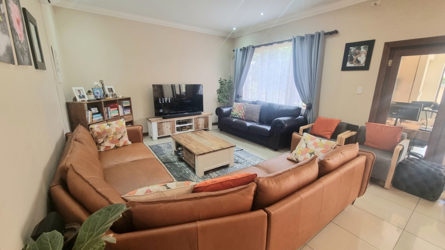 4 Bedroom Property for Sale in Crescent Wood Country Estate Gauteng