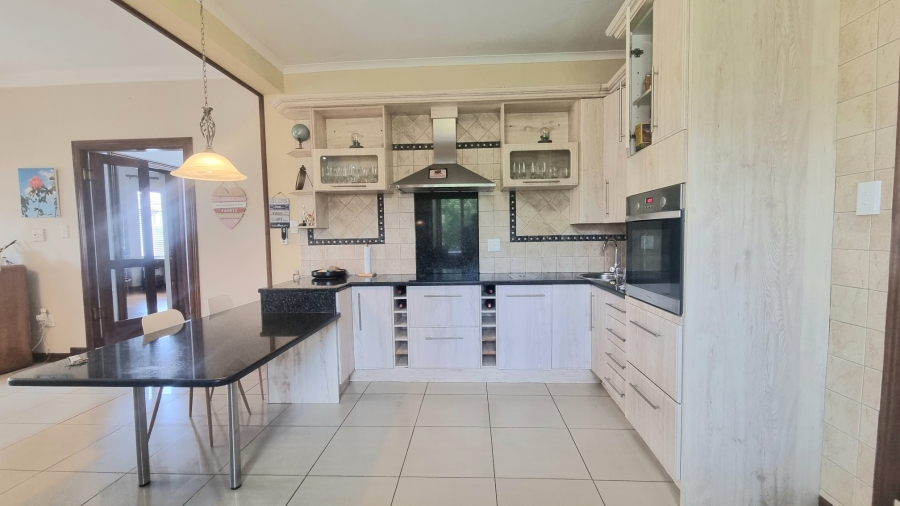 4 Bedroom Property for Sale in Crescent Wood Country Estate Gauteng