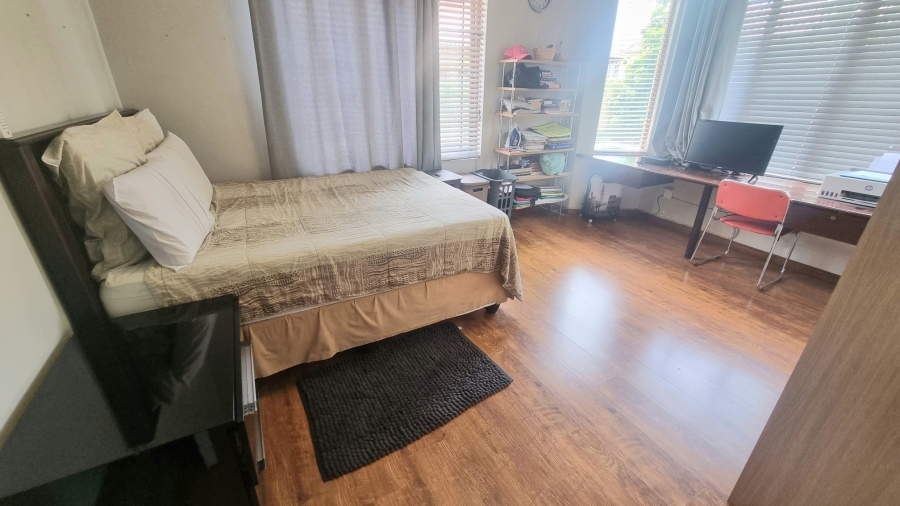 4 Bedroom Property for Sale in Crescent Wood Country Estate Gauteng