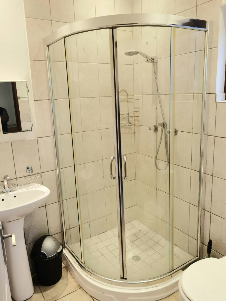 4 Bedroom Property for Sale in Crescent Wood Country Estate Gauteng