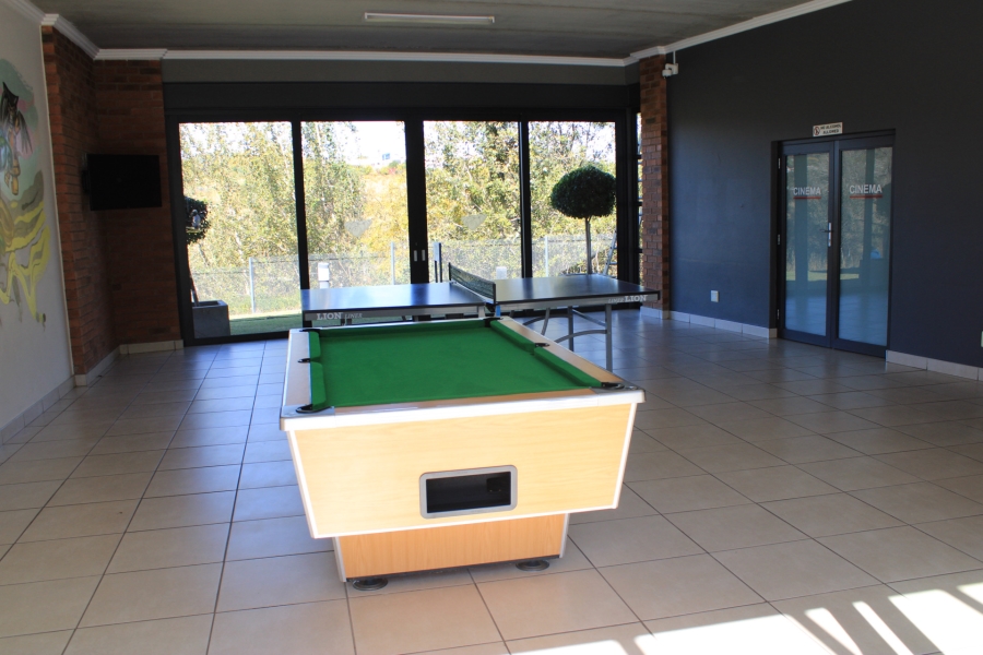 To Let 1 Bedroom Property for Rent in Olivedale Gauteng