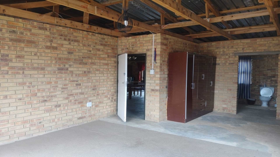3 Bedroom Property for Sale in Vaaloewer Gauteng