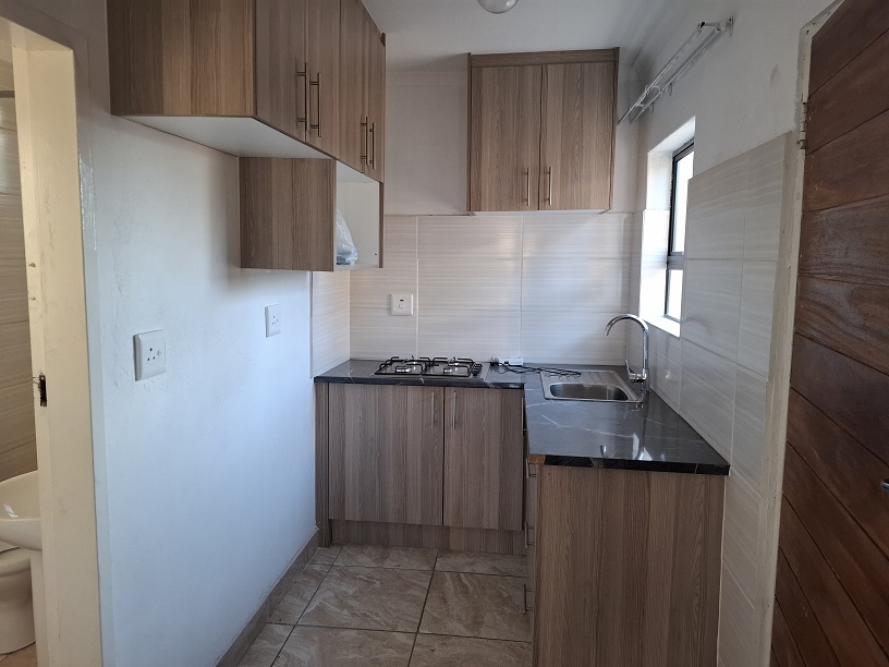 To Let 1 Bedroom Property for Rent in Edleen Gauteng