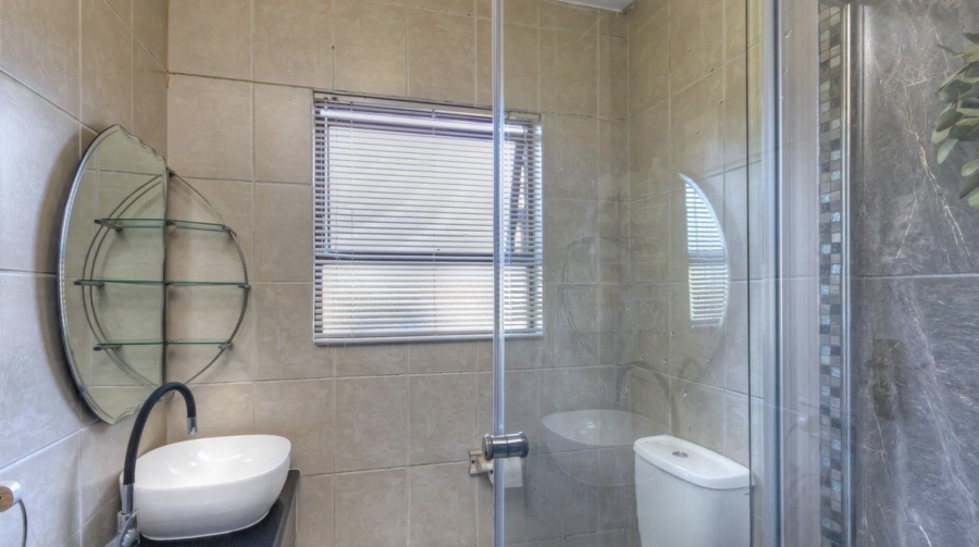 To Let 3 Bedroom Property for Rent in Buccleuch Gauteng