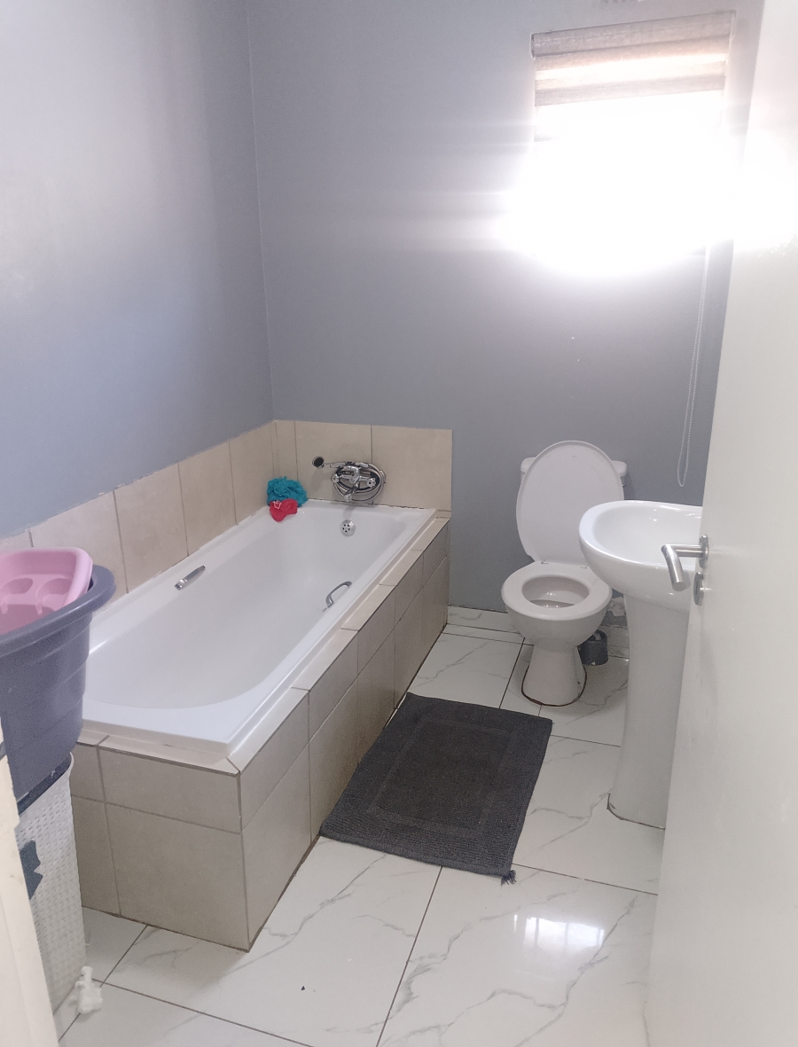 3 Bedroom Property for Sale in Dawn Park Gauteng