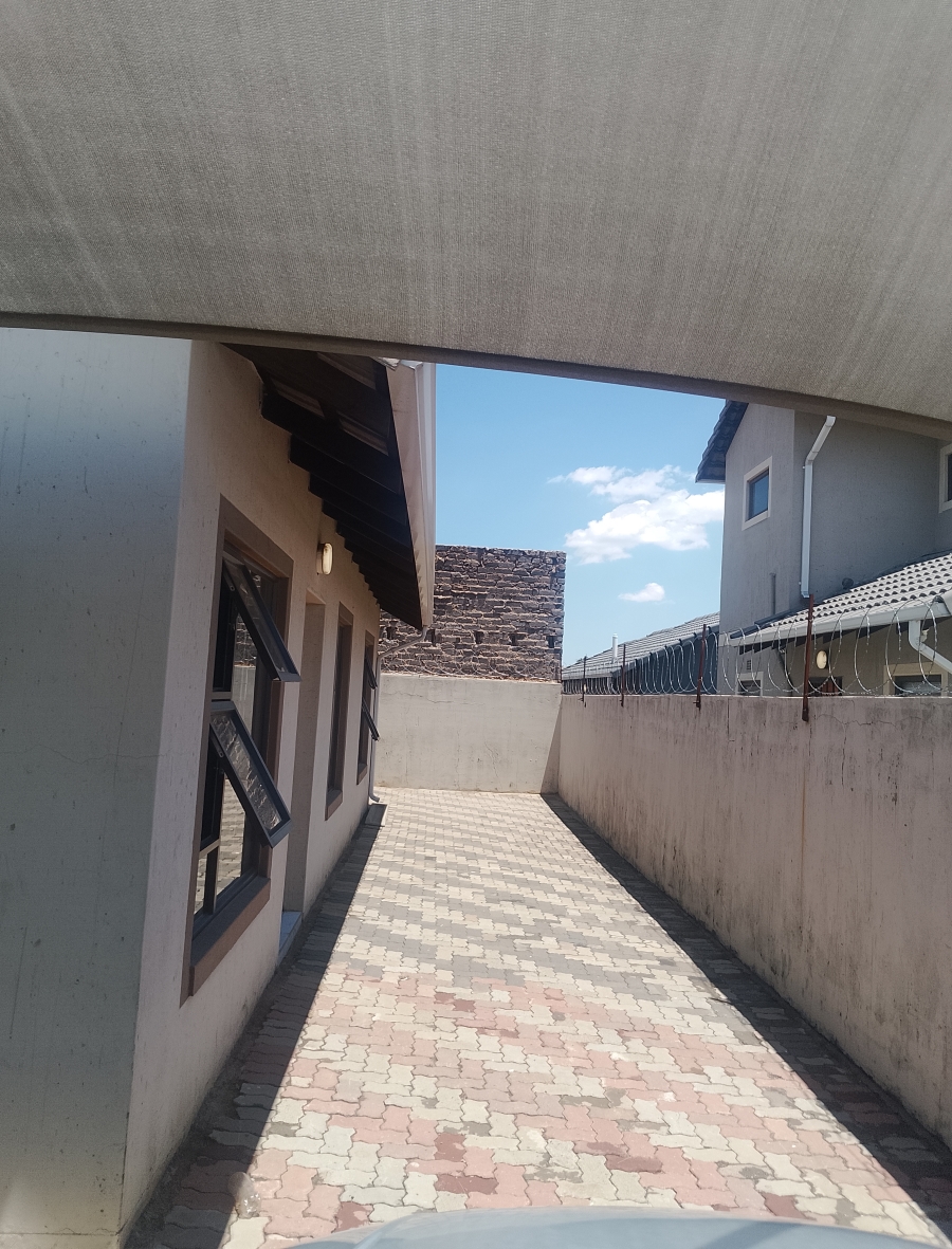 3 Bedroom Property for Sale in Dawn Park Gauteng