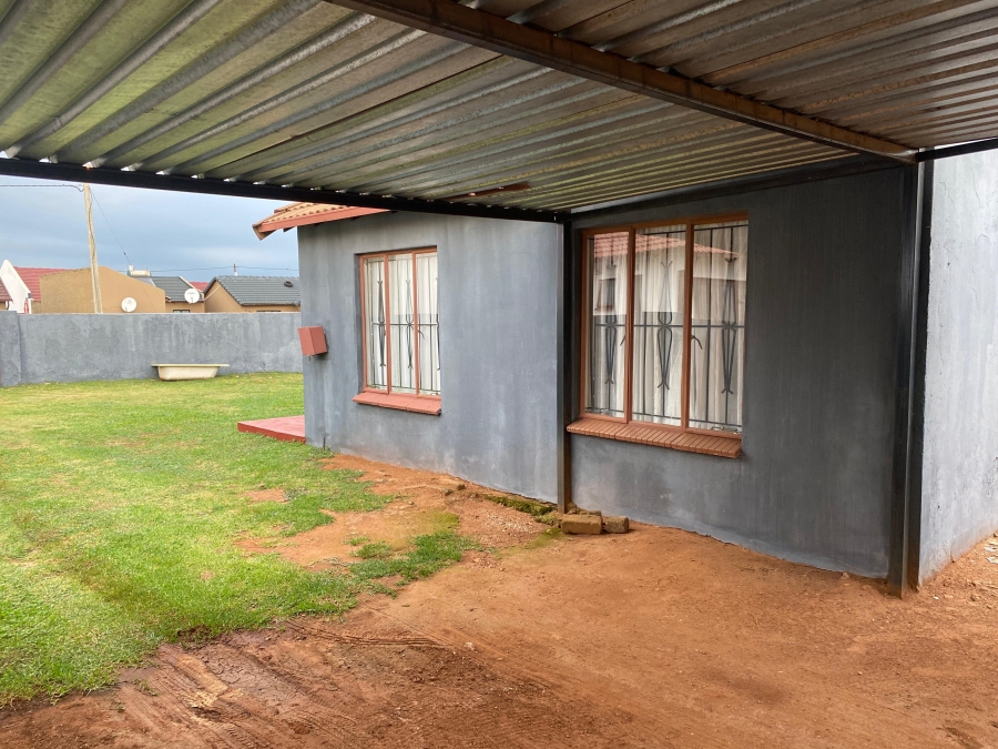 2 Bedroom Property for Sale in Vosloorus Ext 6 Gauteng