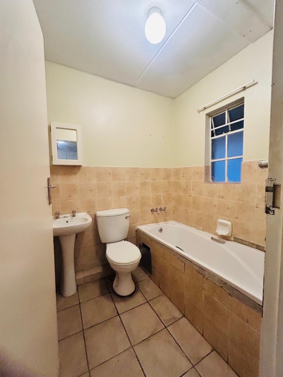 1 Bedroom Property for Sale in Ravenswood Gauteng