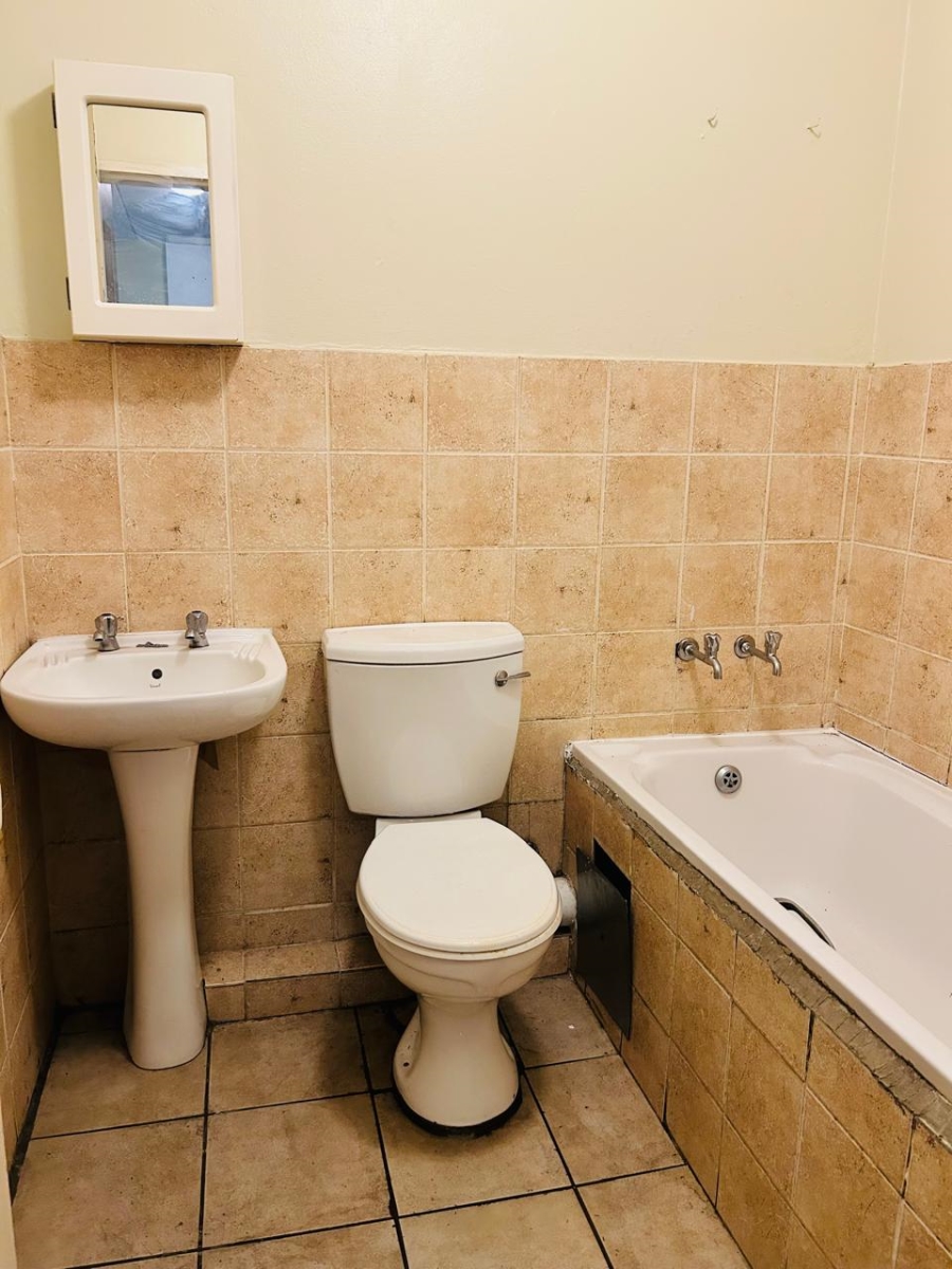 1 Bedroom Property for Sale in Ravenswood Gauteng