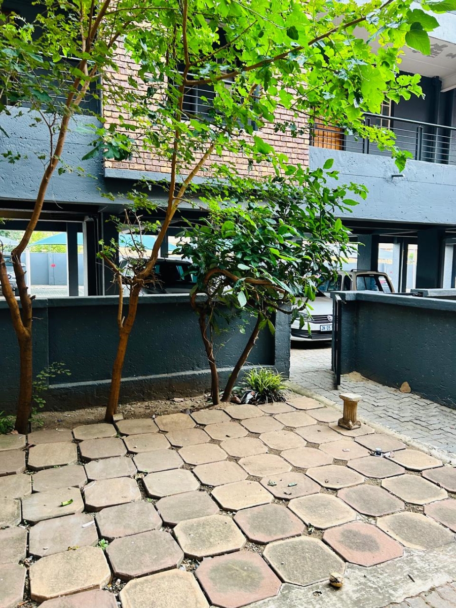 1 Bedroom Property for Sale in Ravenswood Gauteng