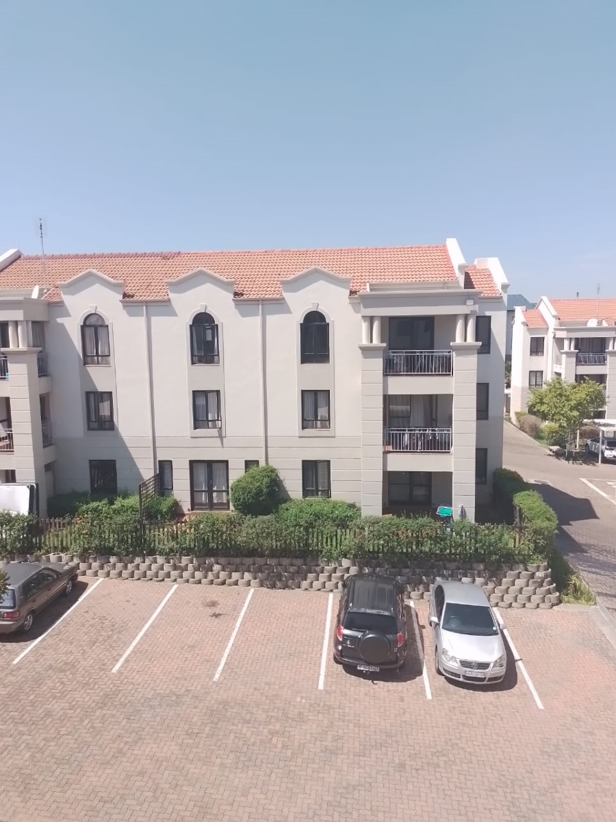 To Let 2 Bedroom Property for Rent in Noordwyk Gauteng