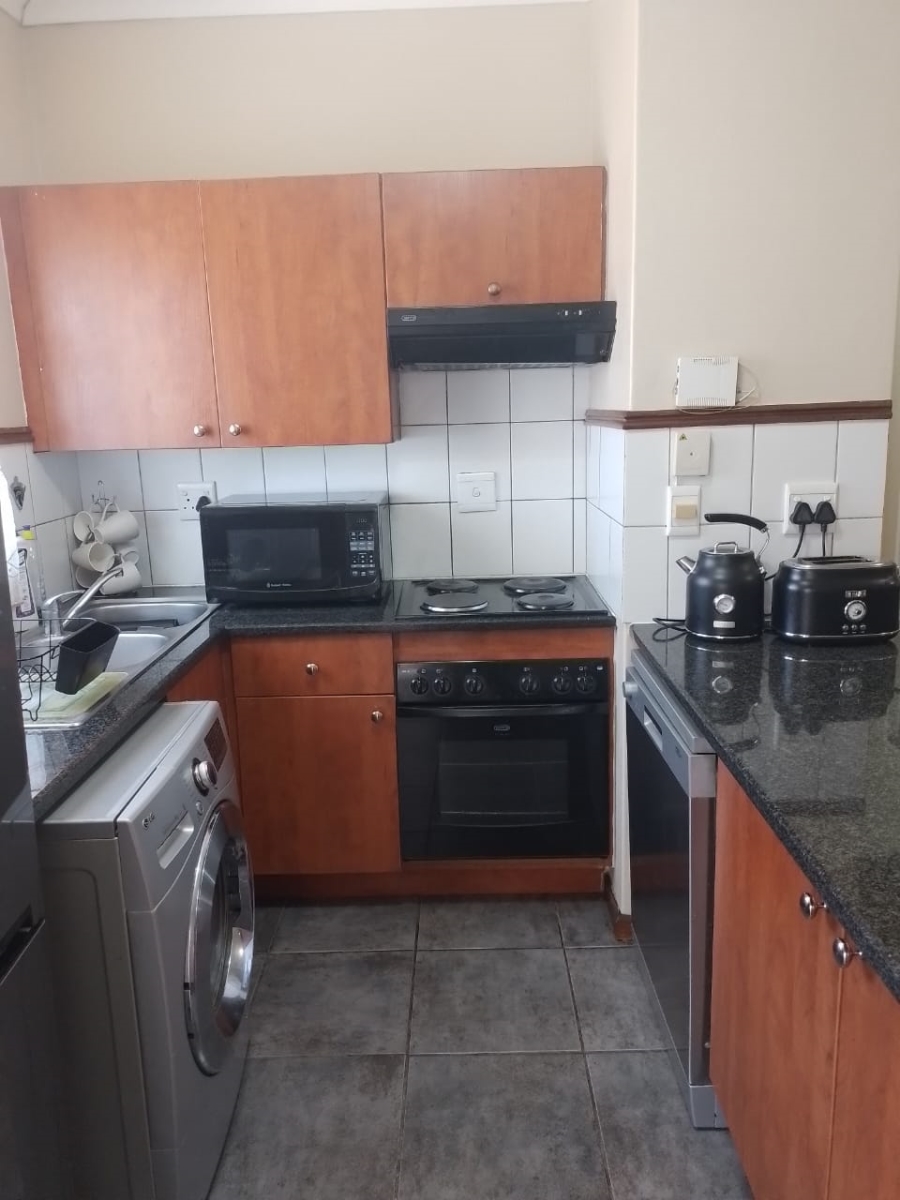 To Let 2 Bedroom Property for Rent in Noordwyk Gauteng
