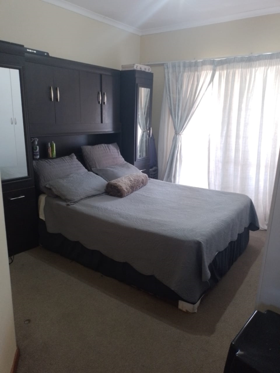 To Let 2 Bedroom Property for Rent in Noordwyk Gauteng