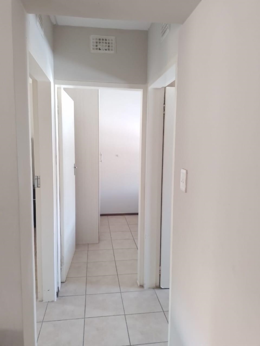 2 Bedroom Property for Sale in Noordwyk Gauteng