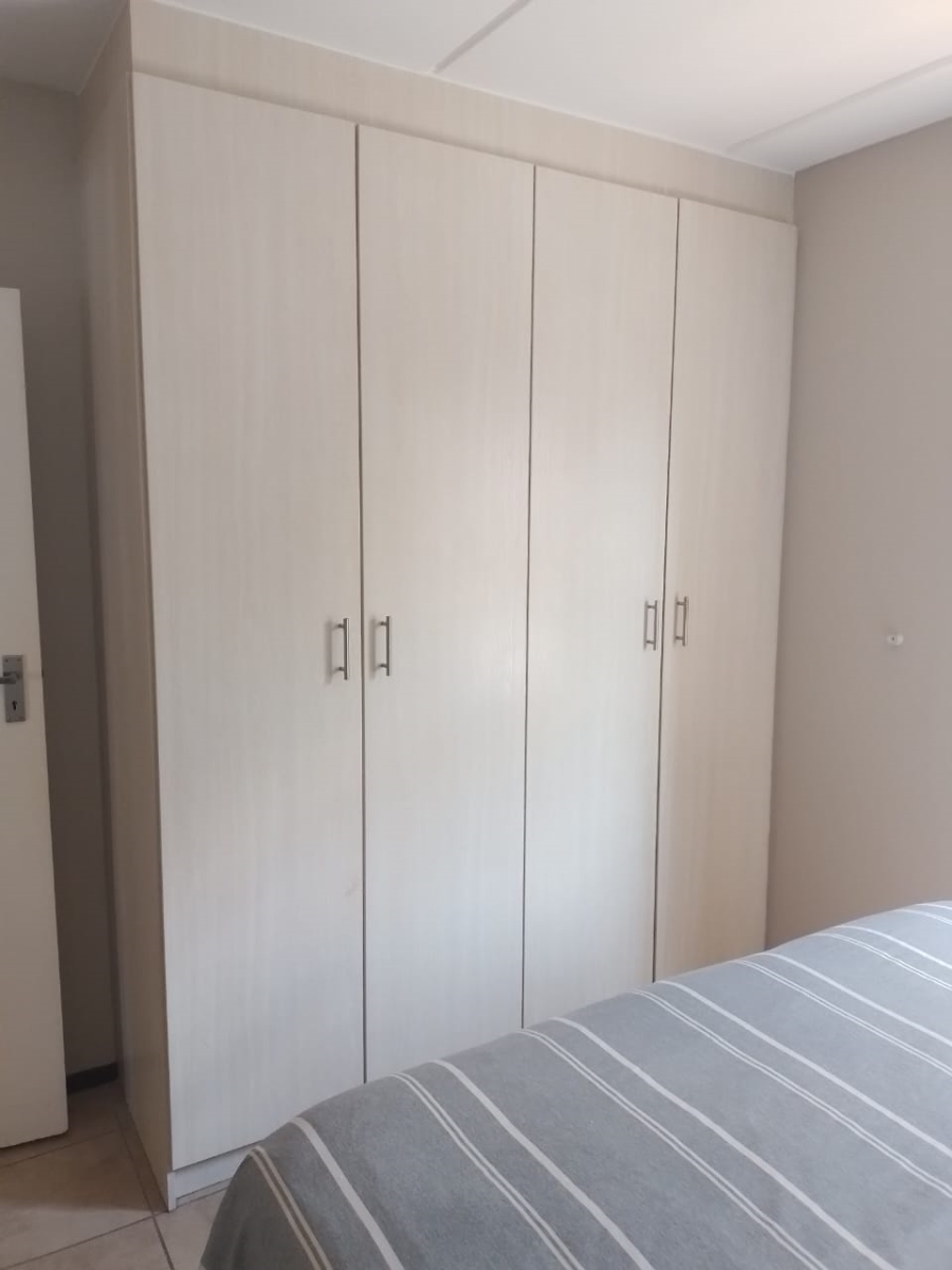 2 Bedroom Property for Sale in Noordwyk Gauteng