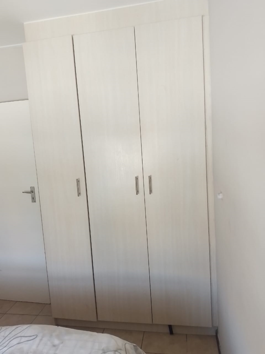 2 Bedroom Property for Sale in Noordwyk Gauteng