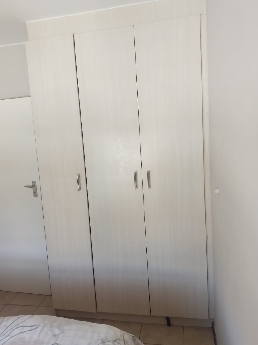 2 Bedroom Property for Sale in Noordwyk Gauteng