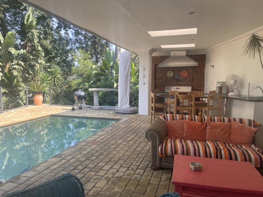 5 Bedroom Property for Sale in Waterkloof Estate Gauteng