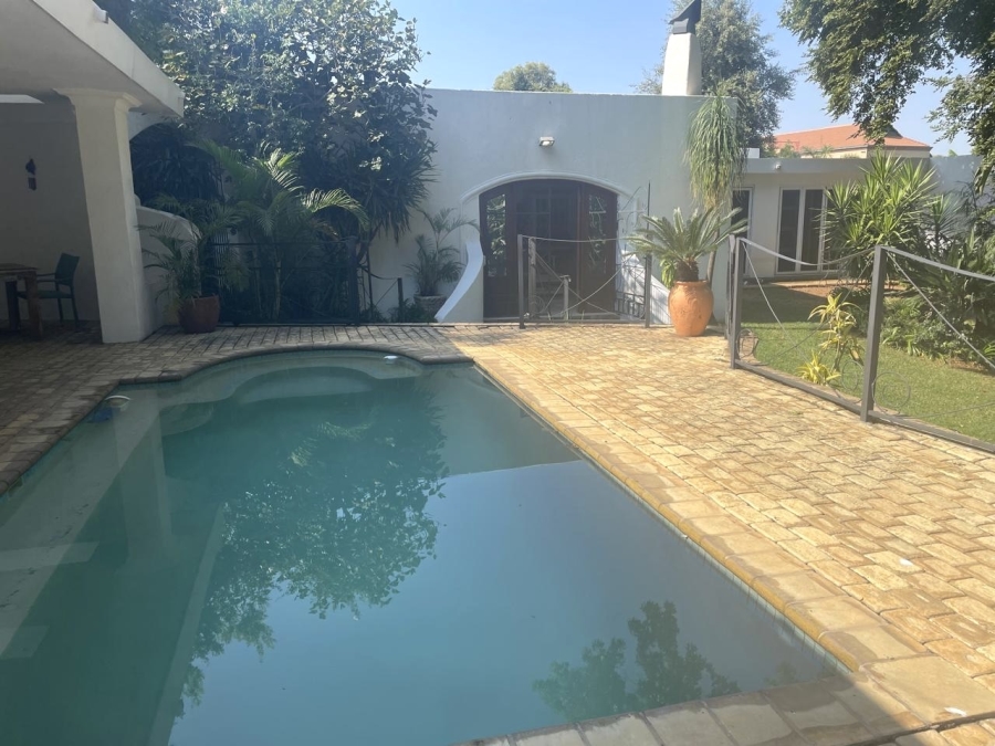 5 Bedroom Property for Sale in Waterkloof Estate Gauteng