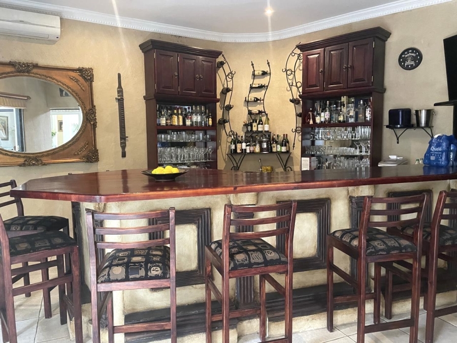 5 Bedroom Property for Sale in Waterkloof Estate Gauteng