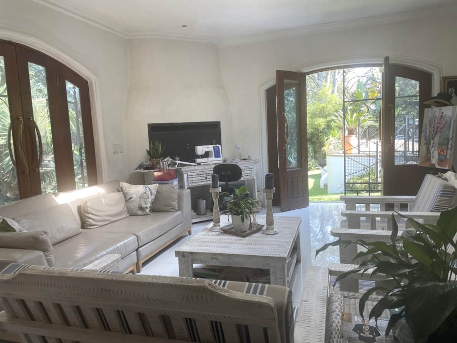 5 Bedroom Property for Sale in Waterkloof Estate Gauteng