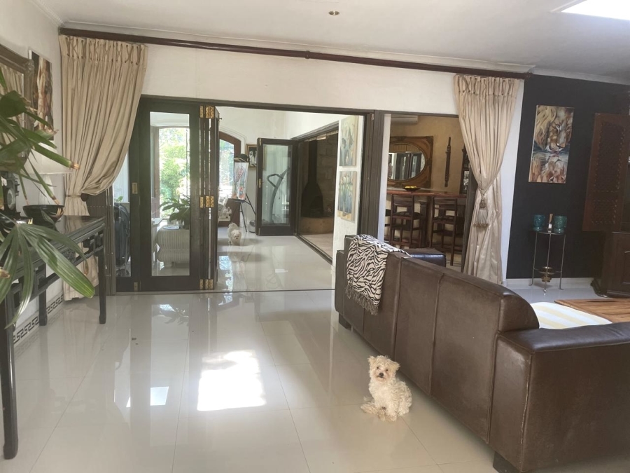 5 Bedroom Property for Sale in Waterkloof Estate Gauteng