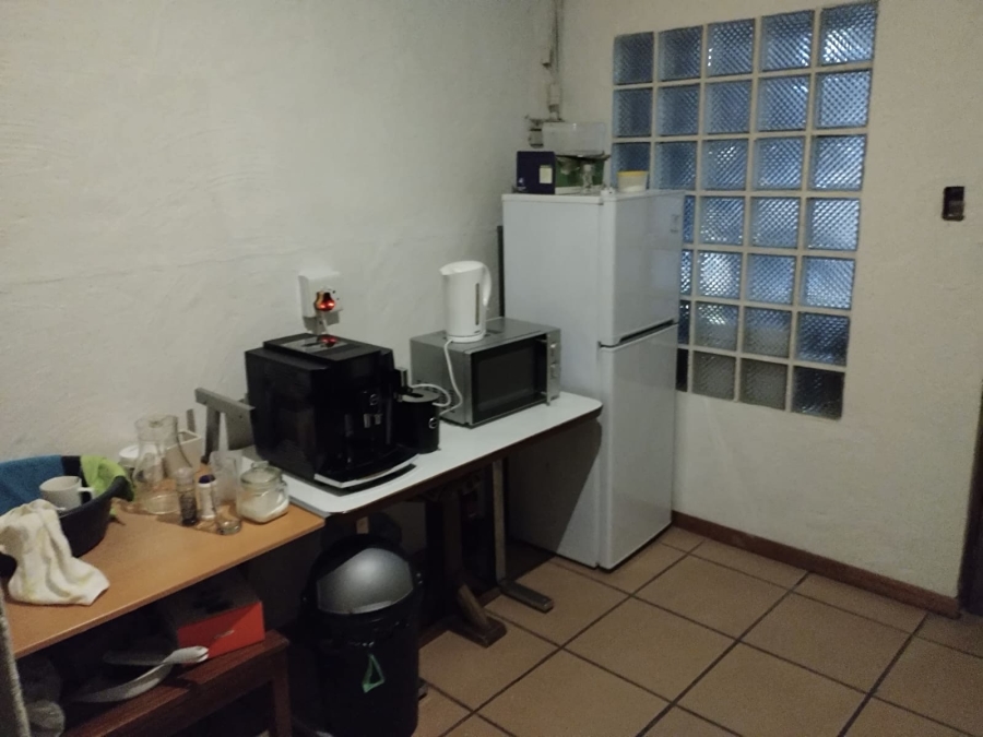 5 Bedroom Property for Sale in Waterkloof Estate Gauteng