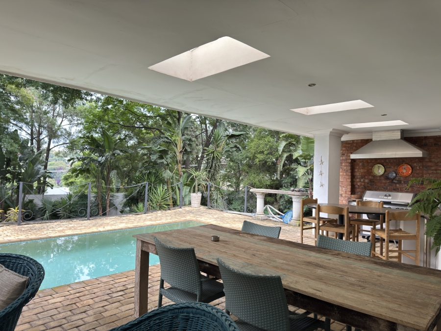 5 Bedroom Property for Sale in Waterkloof Estate Gauteng