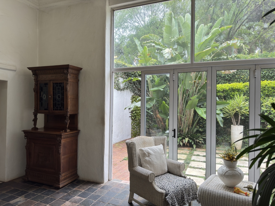 5 Bedroom Property for Sale in Waterkloof Estate Gauteng