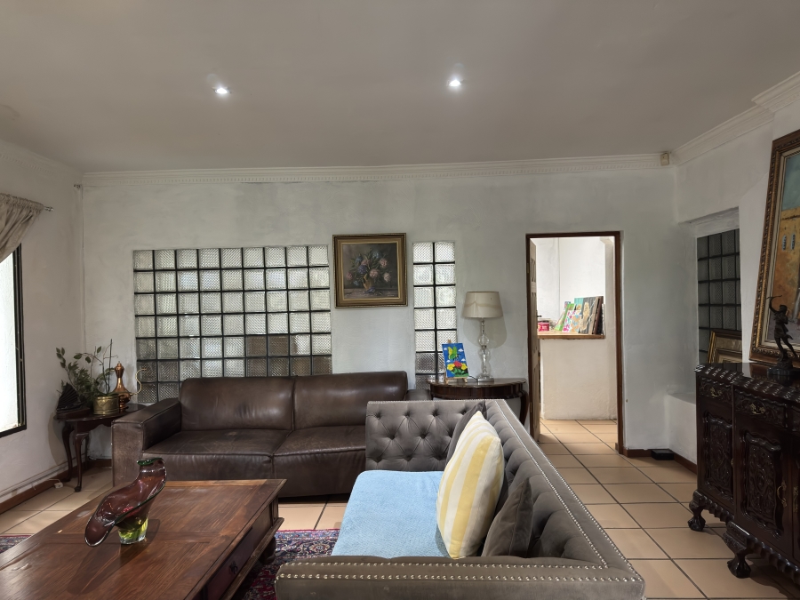 5 Bedroom Property for Sale in Waterkloof Estate Gauteng