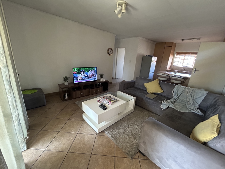 2 Bedroom Property for Sale in Noordwyk Gauteng